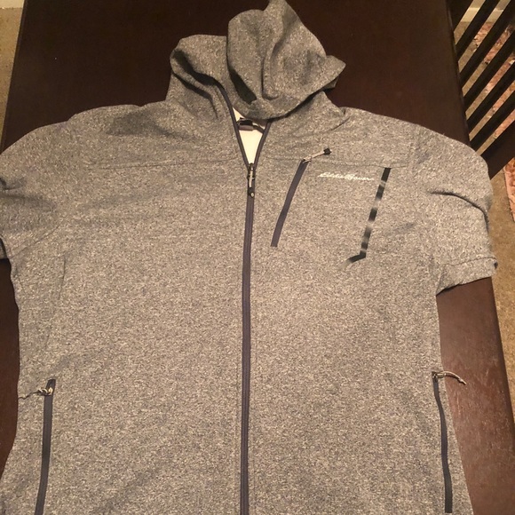 Eddie Bauer zip up never worn - Picture 2 of 3